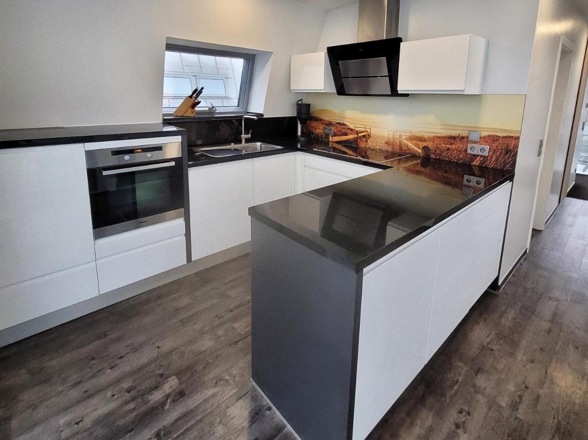 Schwimmendes Ferienhaus Sky Elsterheide エクステリア 写真