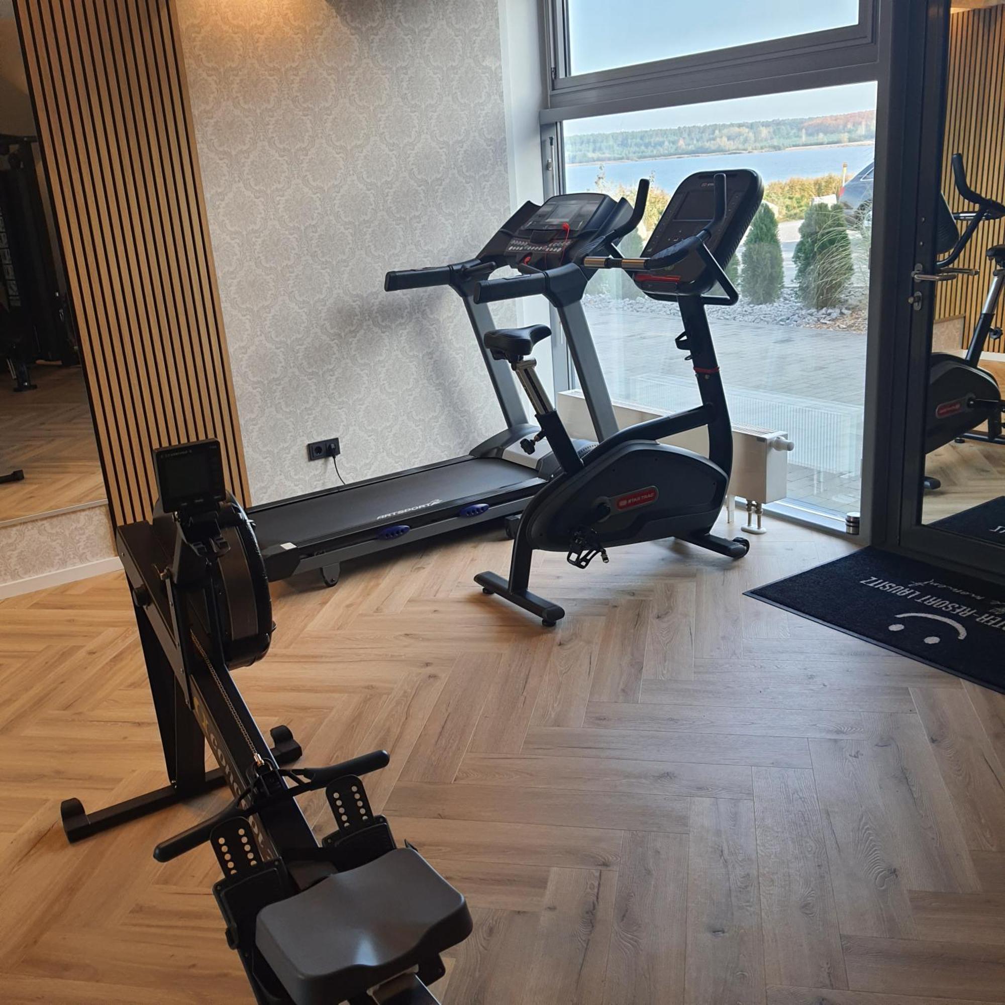 Schwimmendes Ferienhaus Sky Elsterheide エクステリア 写真