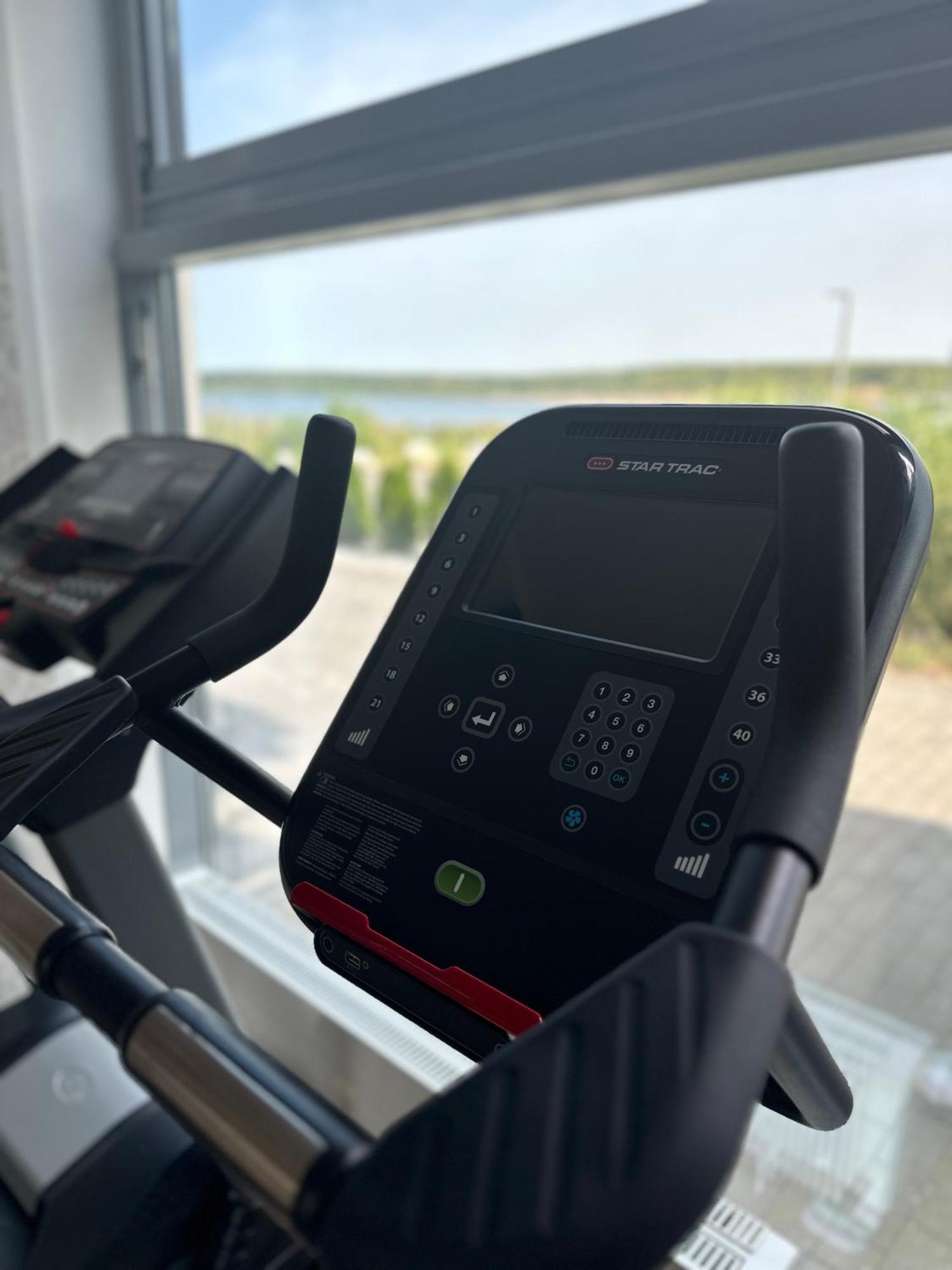 Schwimmendes Ferienhaus Sky Elsterheide エクステリア 写真